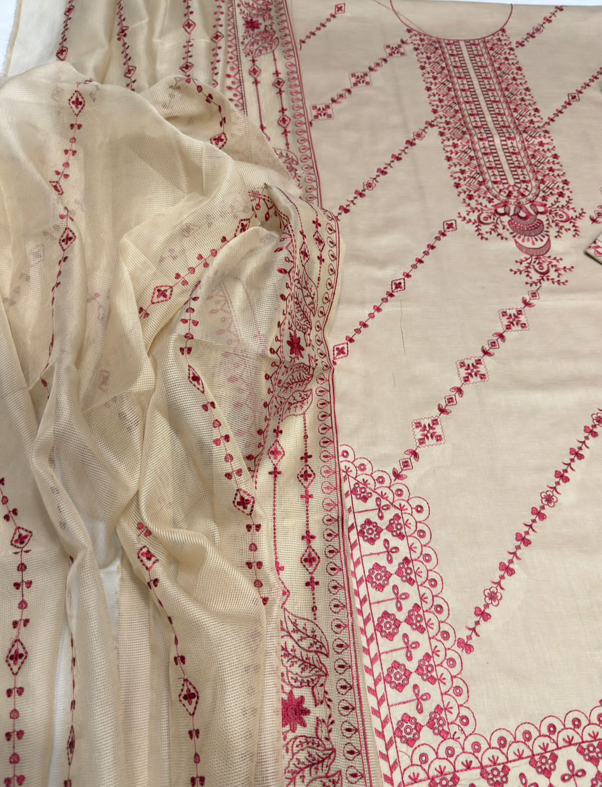 Florent 5268 Summer Collection| Heavy Embroidered Airjet Lawn With Net Dupatta