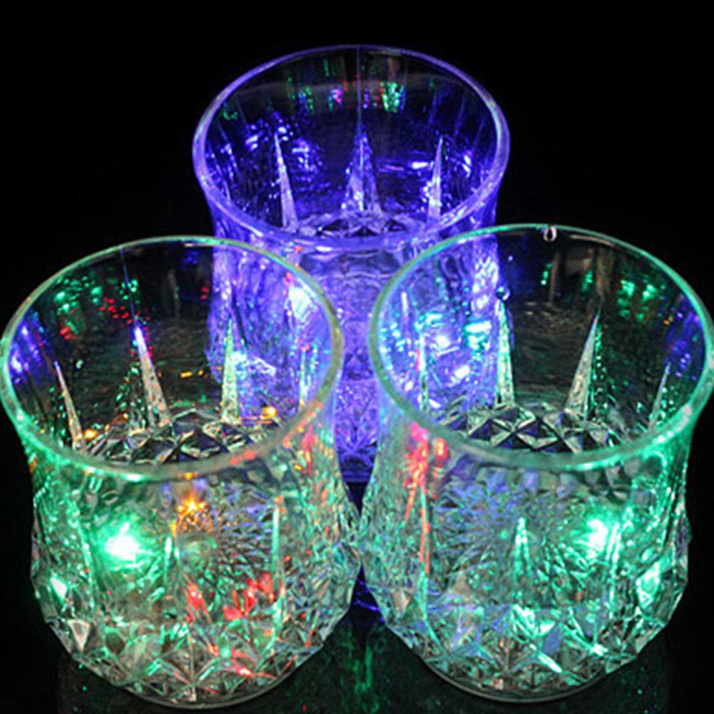 Single pcs - Lighting glass Led Flashing Water Inductive Rainbow Color Cup LED Glowing Water Mug Colorful Glowing Cup Pour Water And It Lights Up Inductive Pineapple Cup KTV Bar Color Changing Beer Cup 200ml